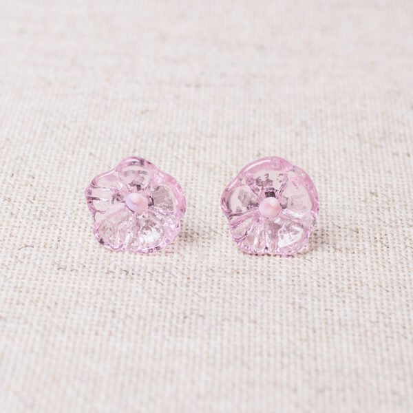Kleine Ohrstecker aus Glas Blume helles rosa